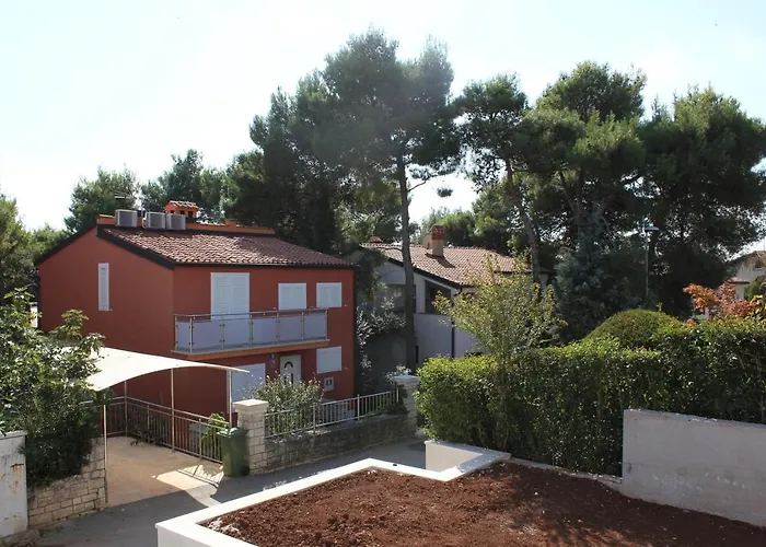 Apartments With A Parking Space Rovinj - 3393